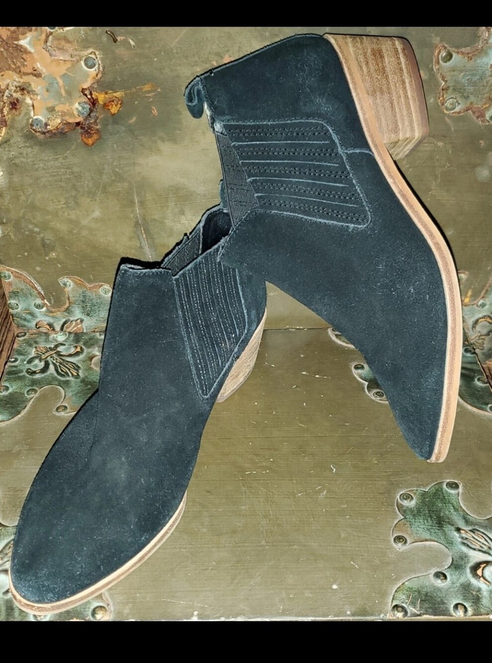 Dolce Vita Black Suede Booties Size 8.5